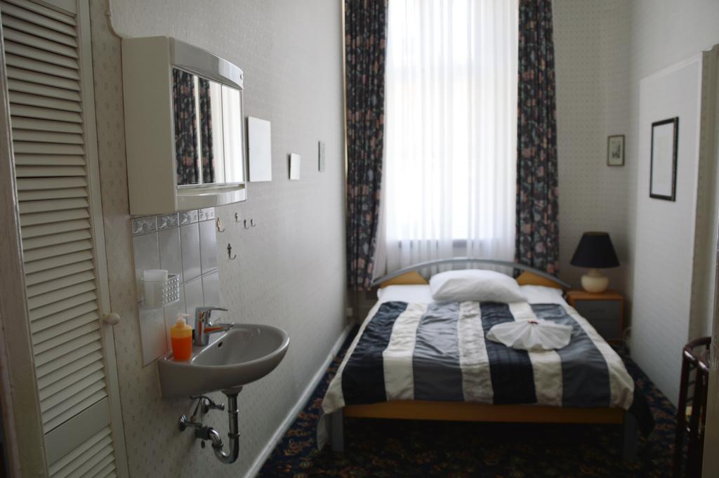Pension Ingeborg Berlin Exteriör bild